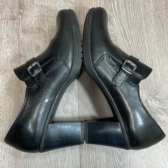 Spring Step Black Leather Stacked Heel Buckle Shootie Ankle Boot 39 (US 8.5) - Picture 10 of 16